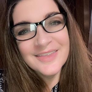 Meet your Posher, Traci